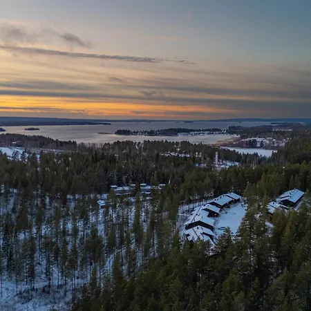Kaisantien Kirsti, Vuokatti