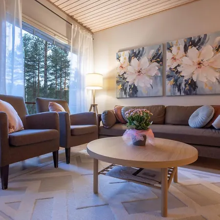 Kaisankulman Kirsti, Apartment Vuokatti