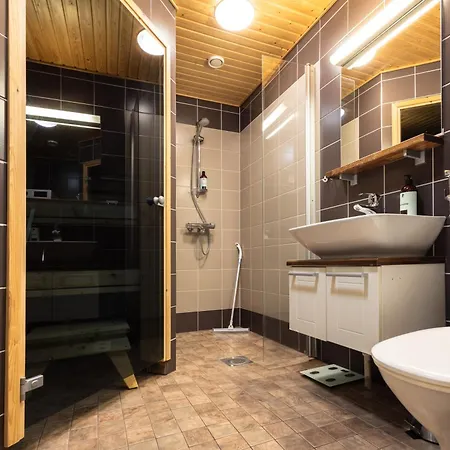 Kaisankulman Kirsti, Vuokatti