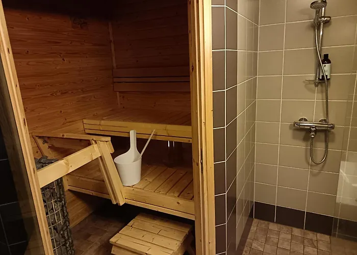 아파트 Kaisankulman Kirsti, 부오카티